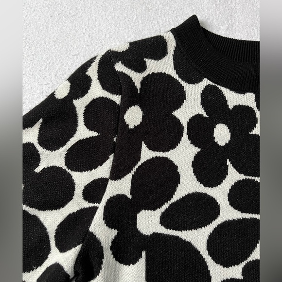 H&M Sweater - Picture 5 of 6